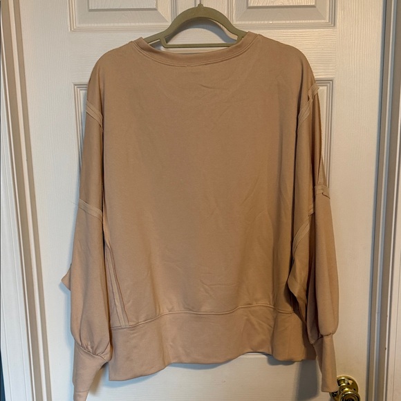 BiBi Beige Sweatshirt with Floral LOVE Appliqué NWT - Picture 5 of 5